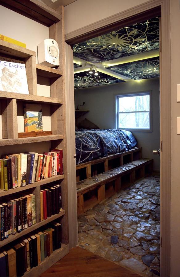 Lost River Hostel Френч Лик Екстериор снимка