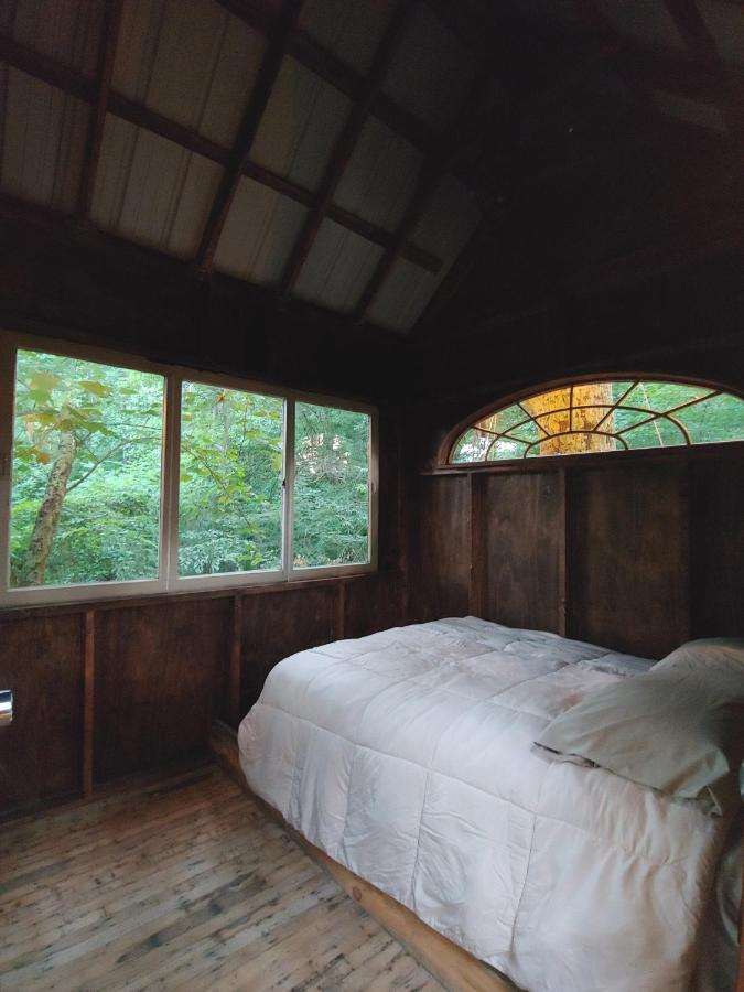 Lost River Hostel Френч Лик Екстериор снимка