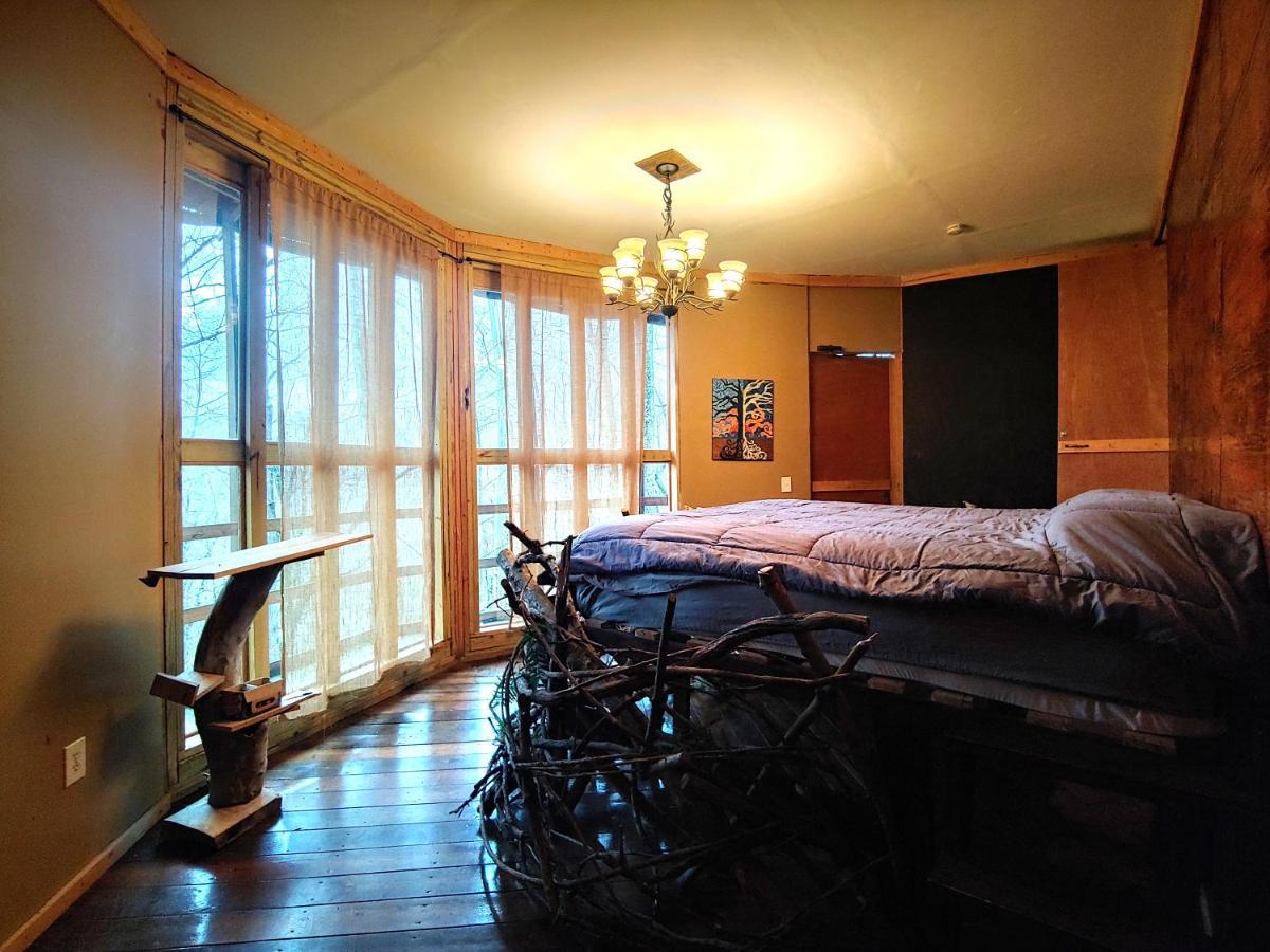 Lost River Hostel Френч Лик Екстериор снимка