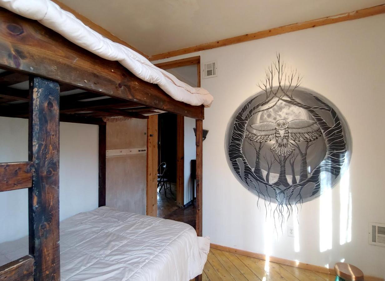 Lost River Hostel Френч Лик Екстериор снимка